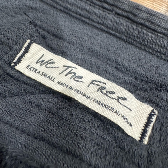 FREE PEOPLE Oversized Gray Ribbed Crewneck Sweatshirt W/ Slits | Size XS - Picture 2 of 5